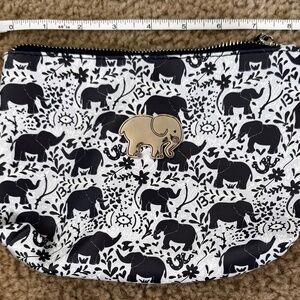 Ivory Ella small make up bag, grey and white